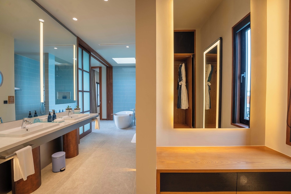 2 Bedrooms, Pool, Ocean, Sunset, Villa, 2 King Beds