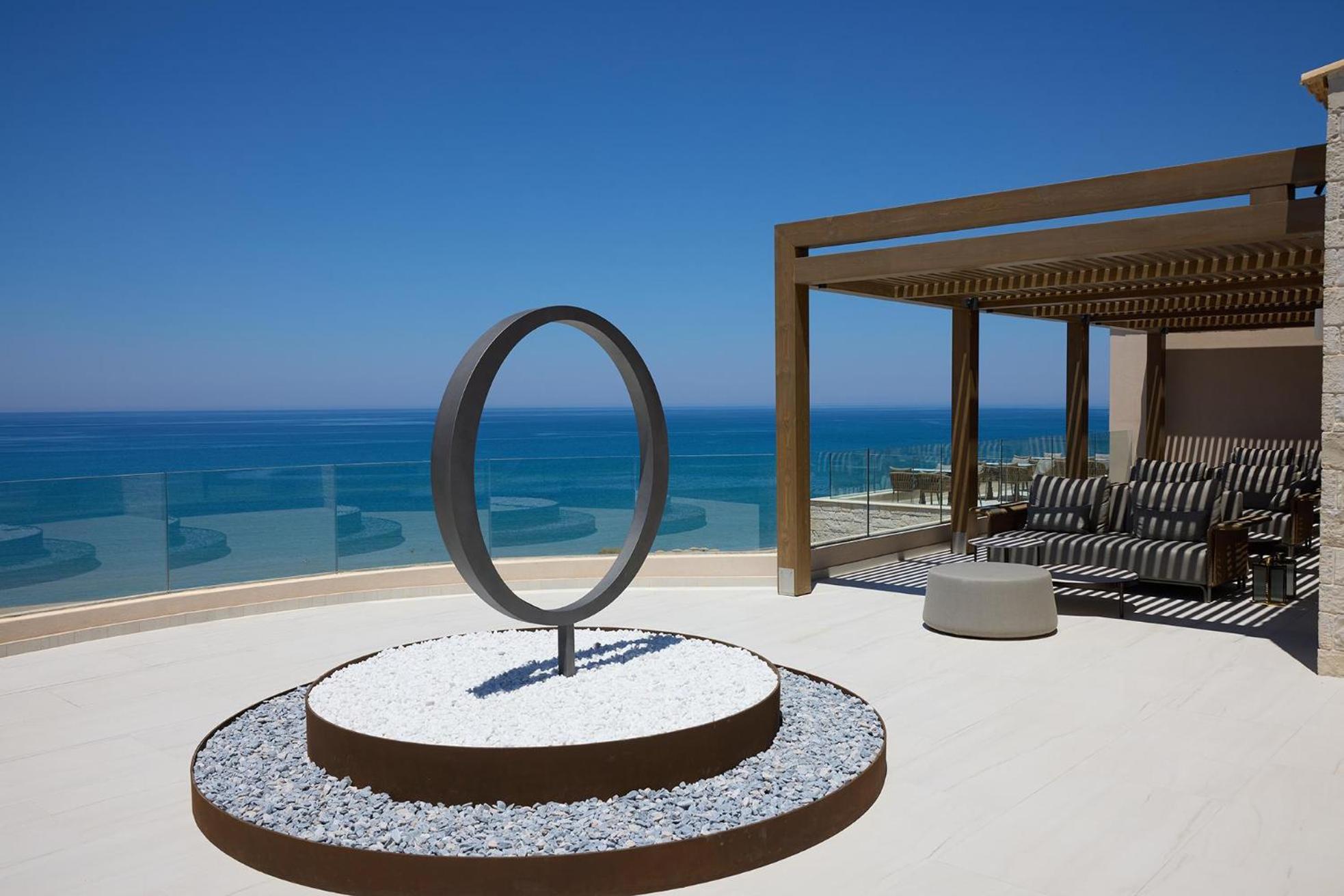 Oros Luxury Beach Resort 56/65