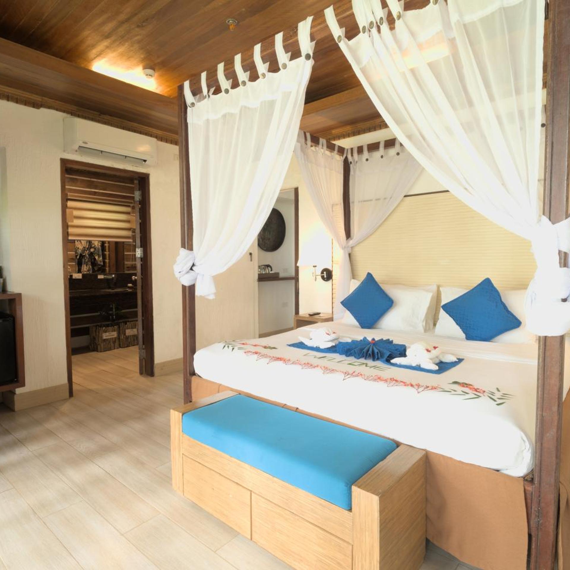 3 Bedrooms, Grand, Suite, Beach Front