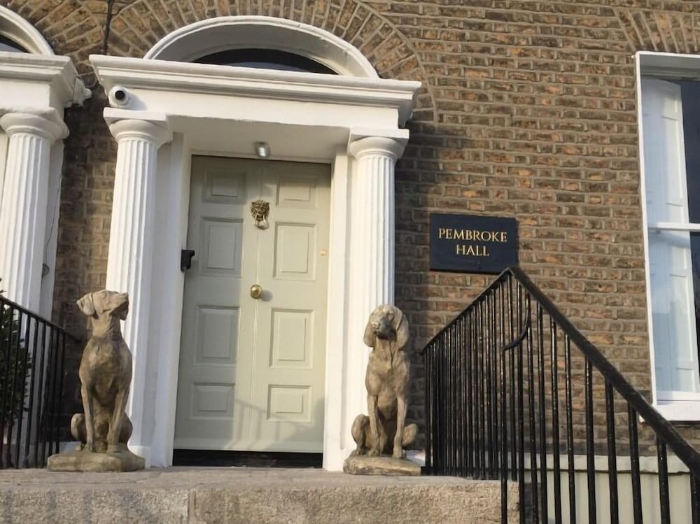 Pembroke Hall 2/50