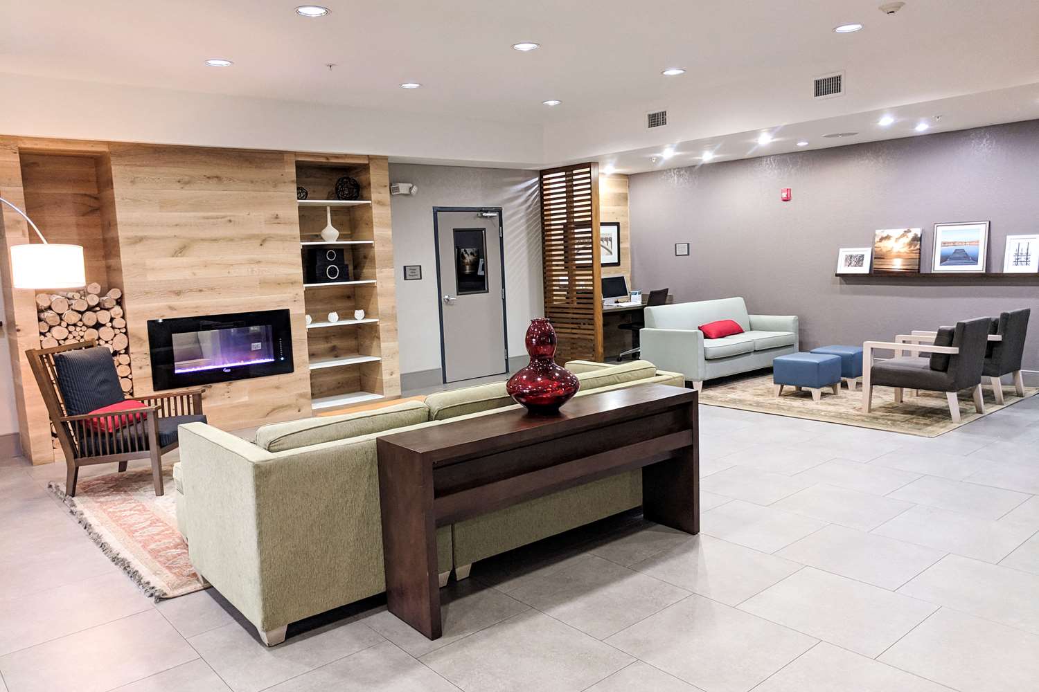 Comfort Inn & Suites Slidell - New Orleans Area 8/18