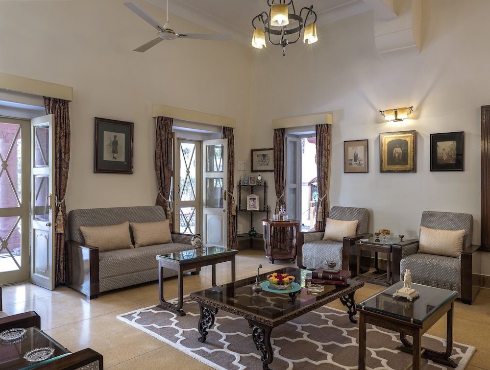 RATAN VILLAS 12/31