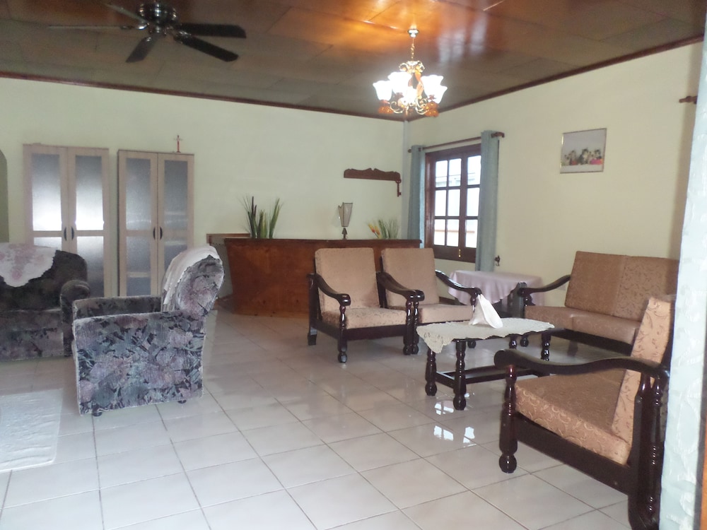 Villa Bananier Guest House 5/28