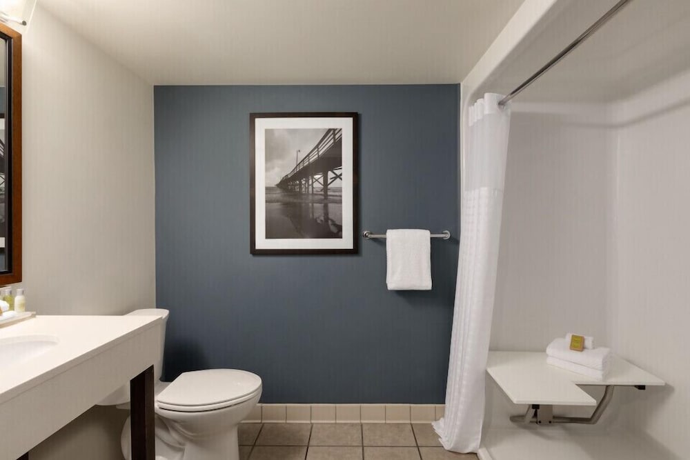 DoubleTree Resort by Hilton Myrtle Beach Oceanfront 32/97