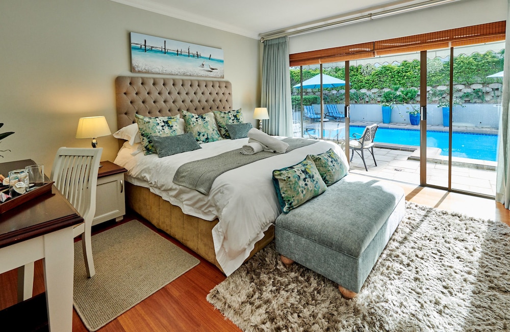 The Hamptons Guest House 8/50