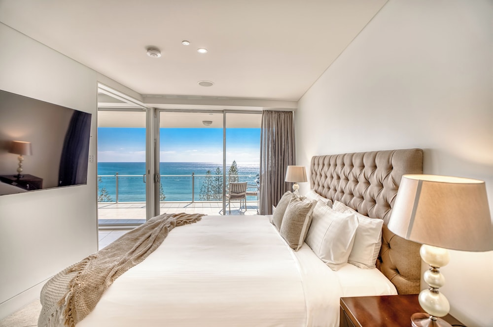 3 BEDROOMS, LUXURY, EXECUTIVE, APARTMENT