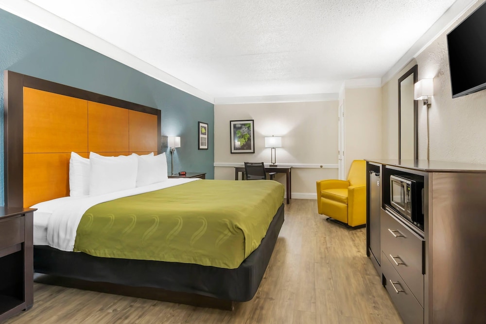 STANDARD, KING BED