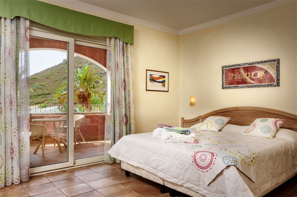 Cruccuris Resort - Adults Only 40/72