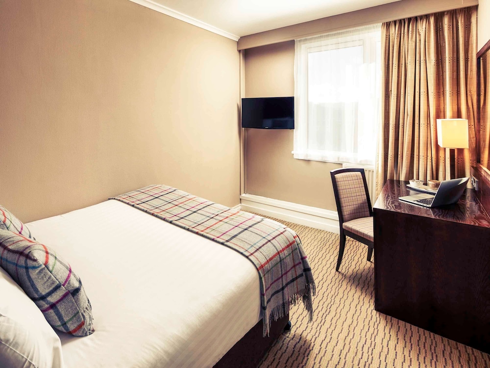 COMPACT, DOUBLE BED