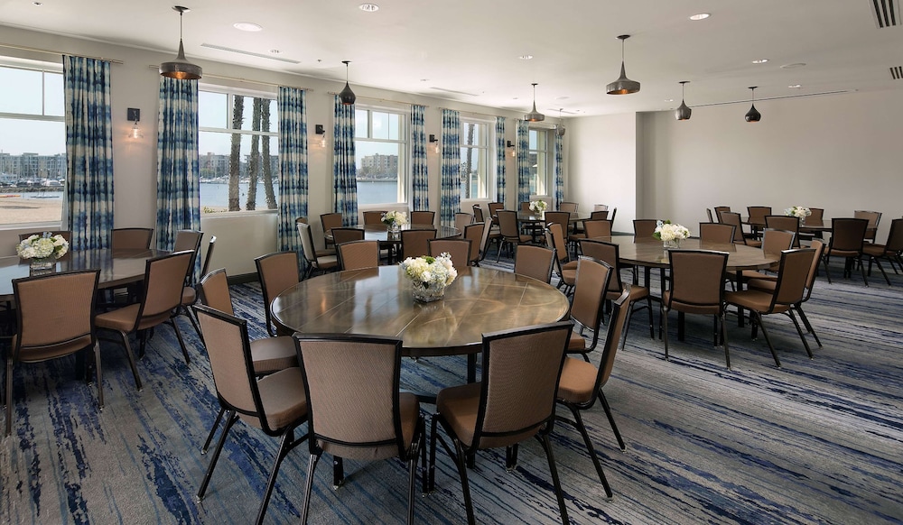 Jamaica Bay Inn Marina Del Rey, Tapestry Collection by Hilton 55/76