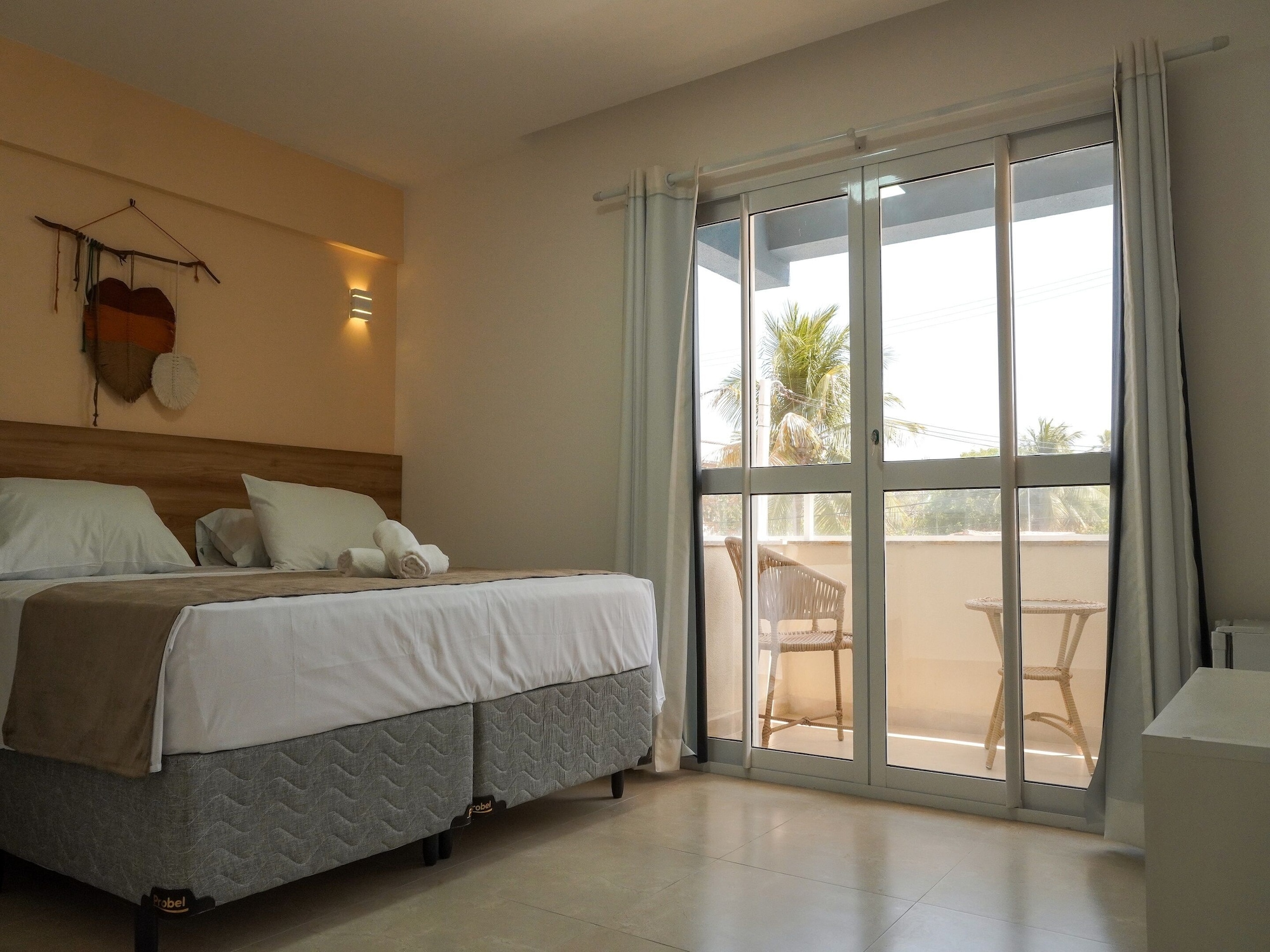 SUPERIOR, DOUBLE OR TWIN BED