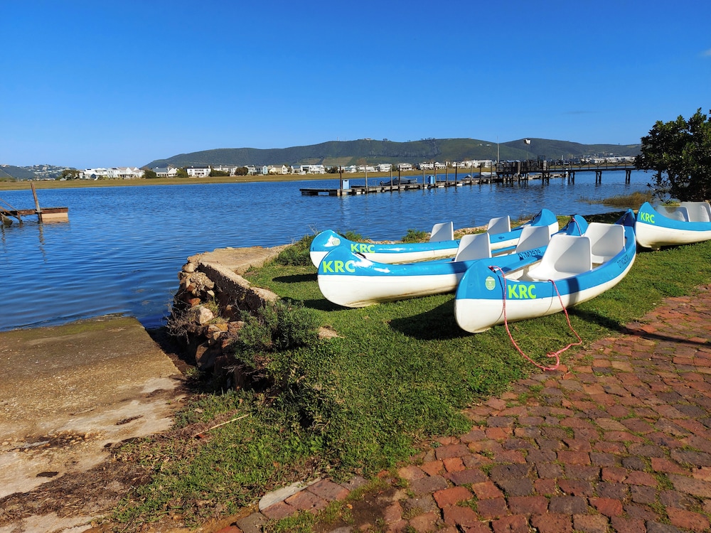 KNYSNA RIVER CLUB - KNYSNA 72/76