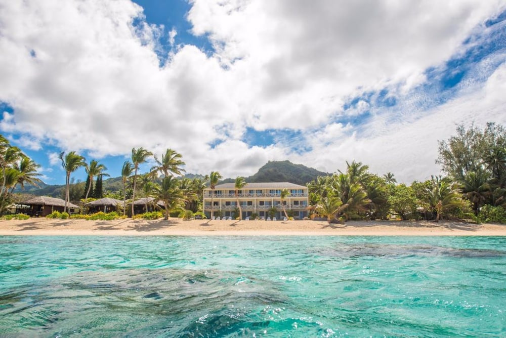 Moana Sands Beachfront Hotel 54/58