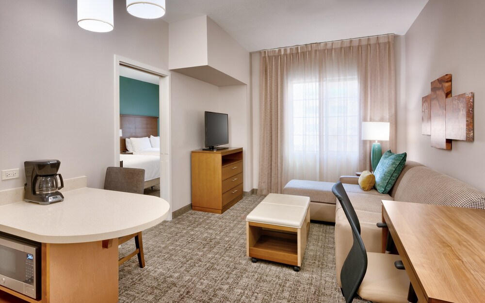 STAYBRIDGE SUITES GAINESVILLE I-75 48/68