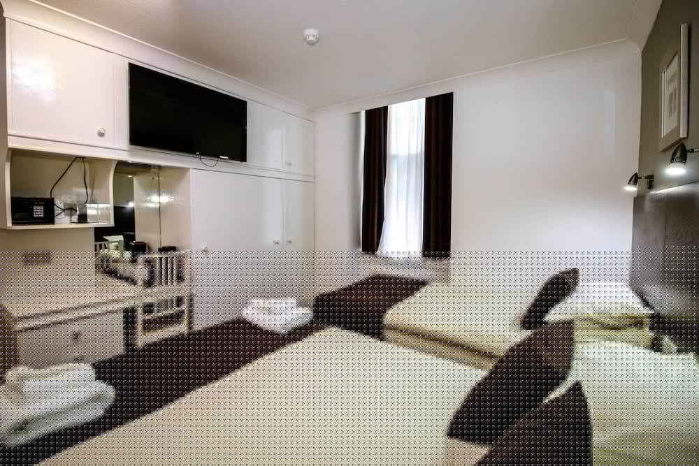 Charing Cross Guest House 43/62