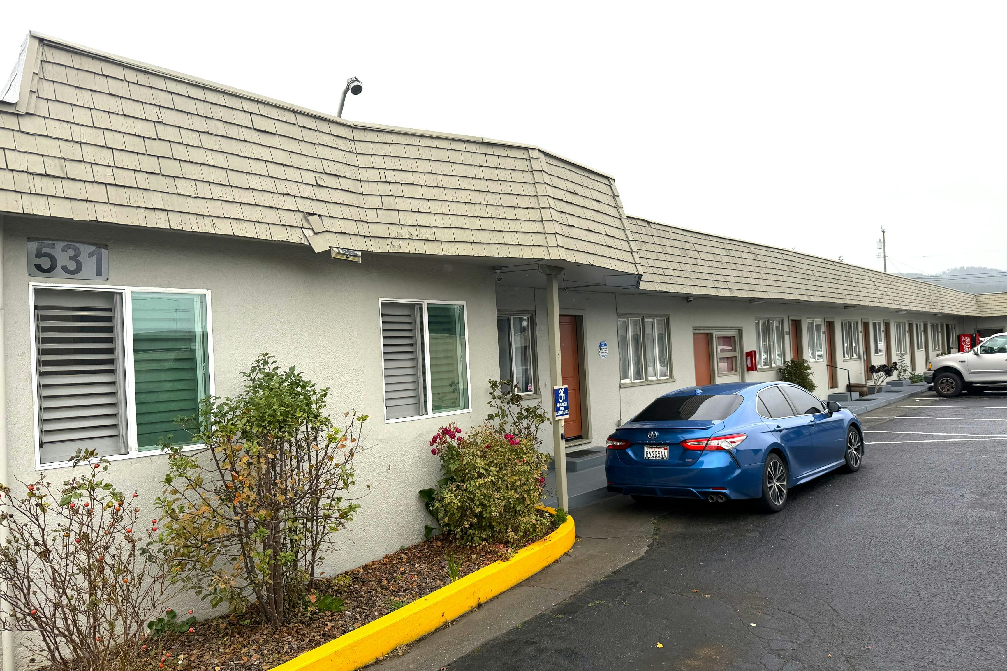 6 Rivers Motel 42/56