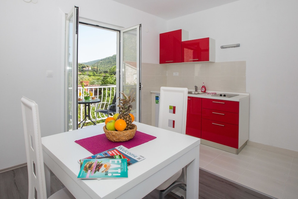 APARTMENTS VILLA ROZA 24/67