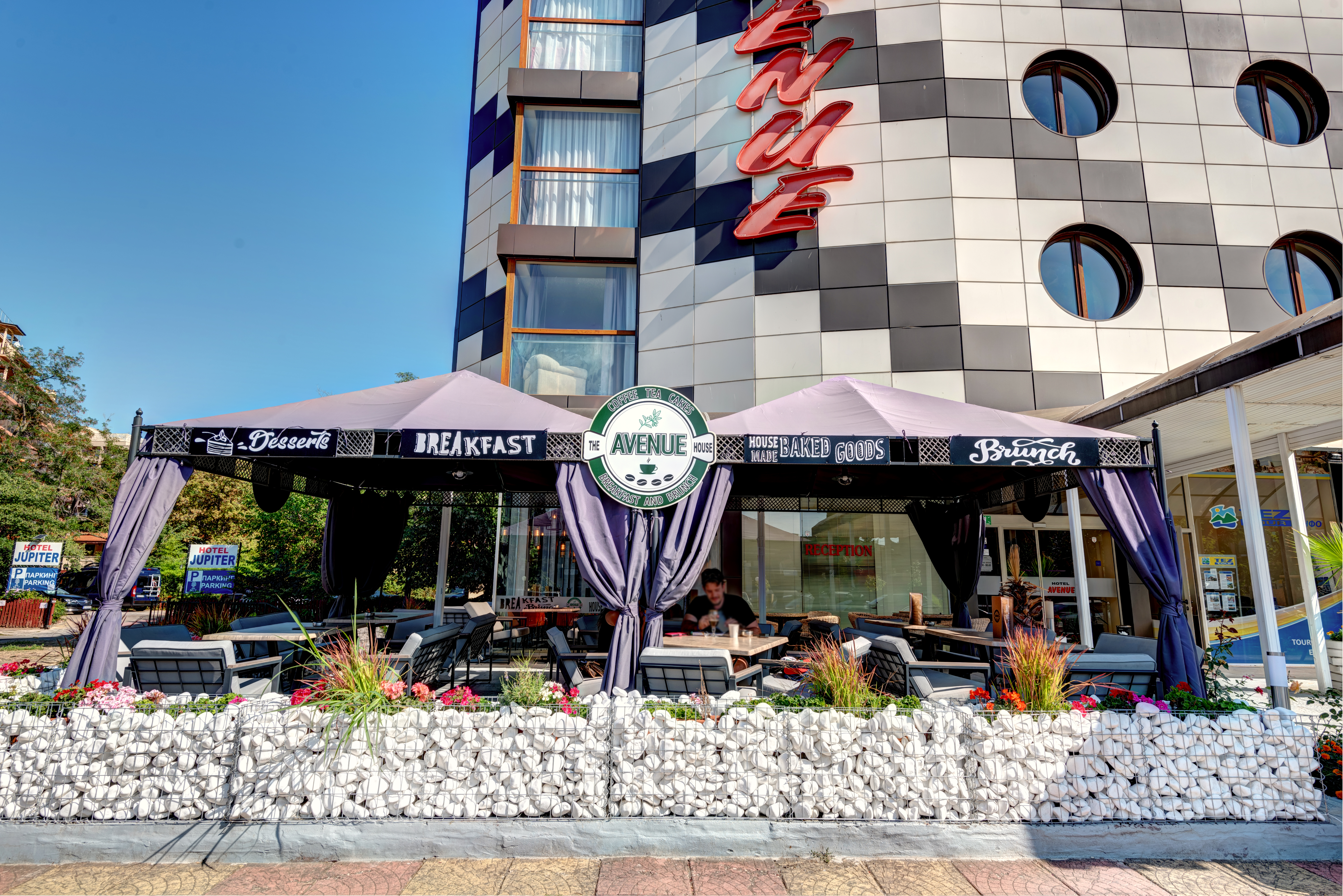 Hotel Avenue 86/95