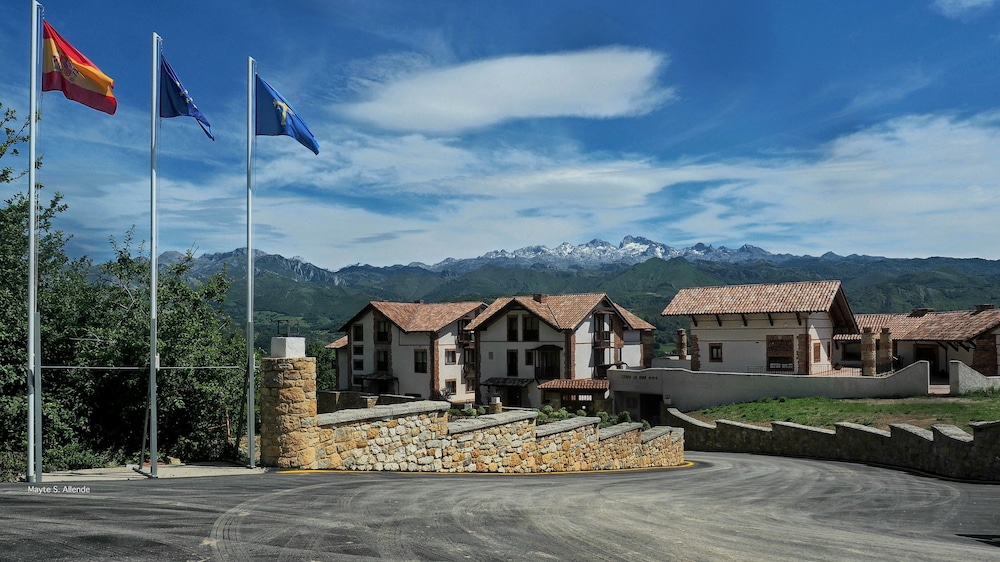 Hotel Cerro La Nina 11/54