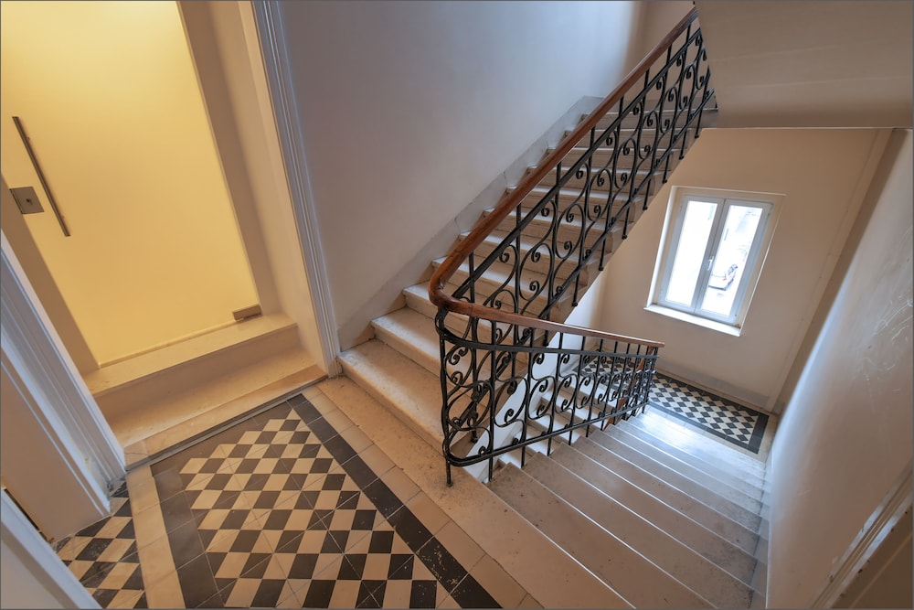 Via Porto Rooms 28/49