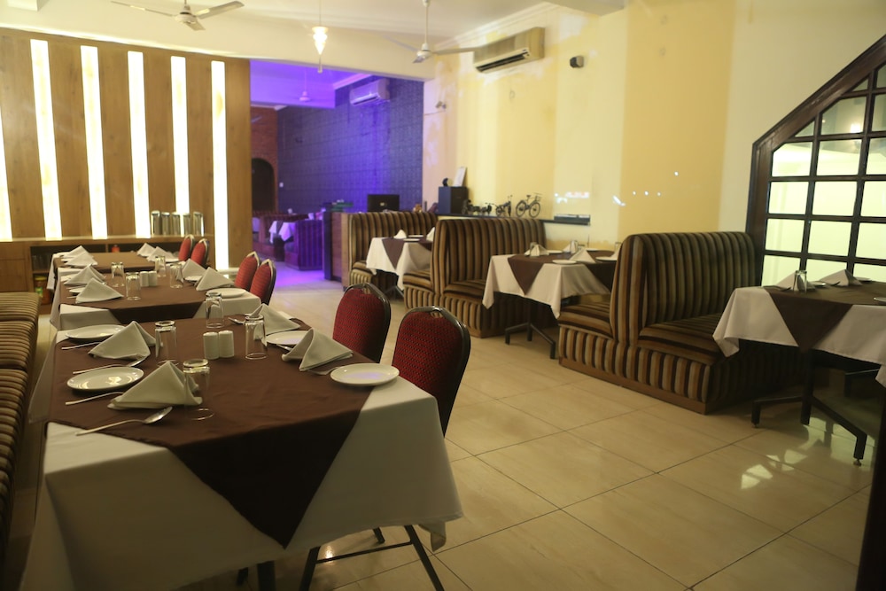 Hotel Kamla Palace 21/25