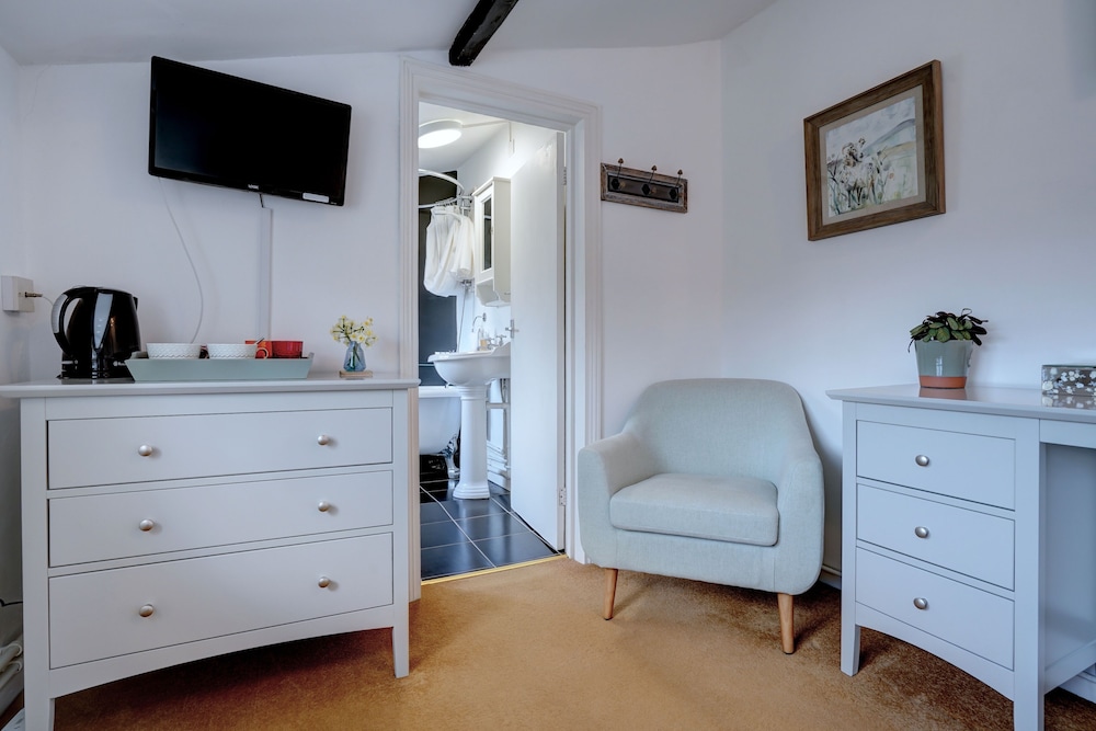 Regency Guest House 13/28