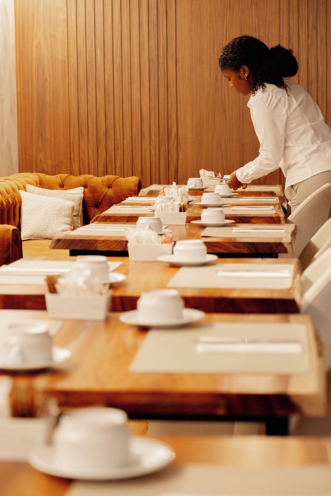 The Log Porto Hotel by Piamonte Hotels 25/50