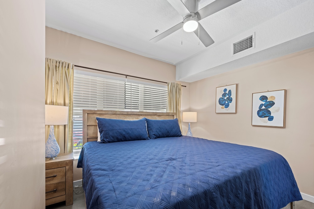 The Ringling Beach House 18/75