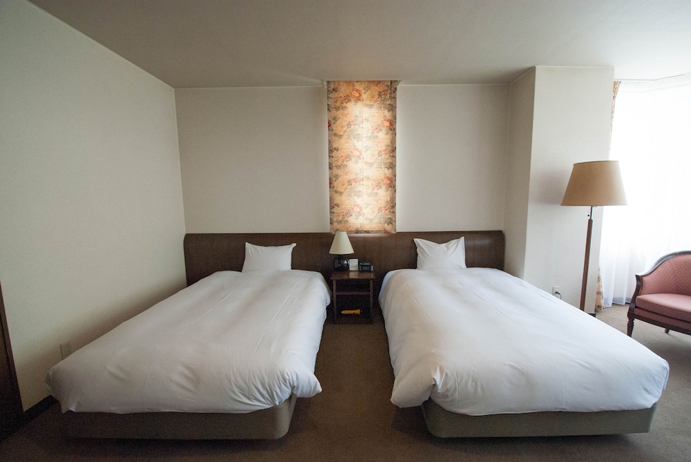 Hakuba Mominoki Hotel 12/74