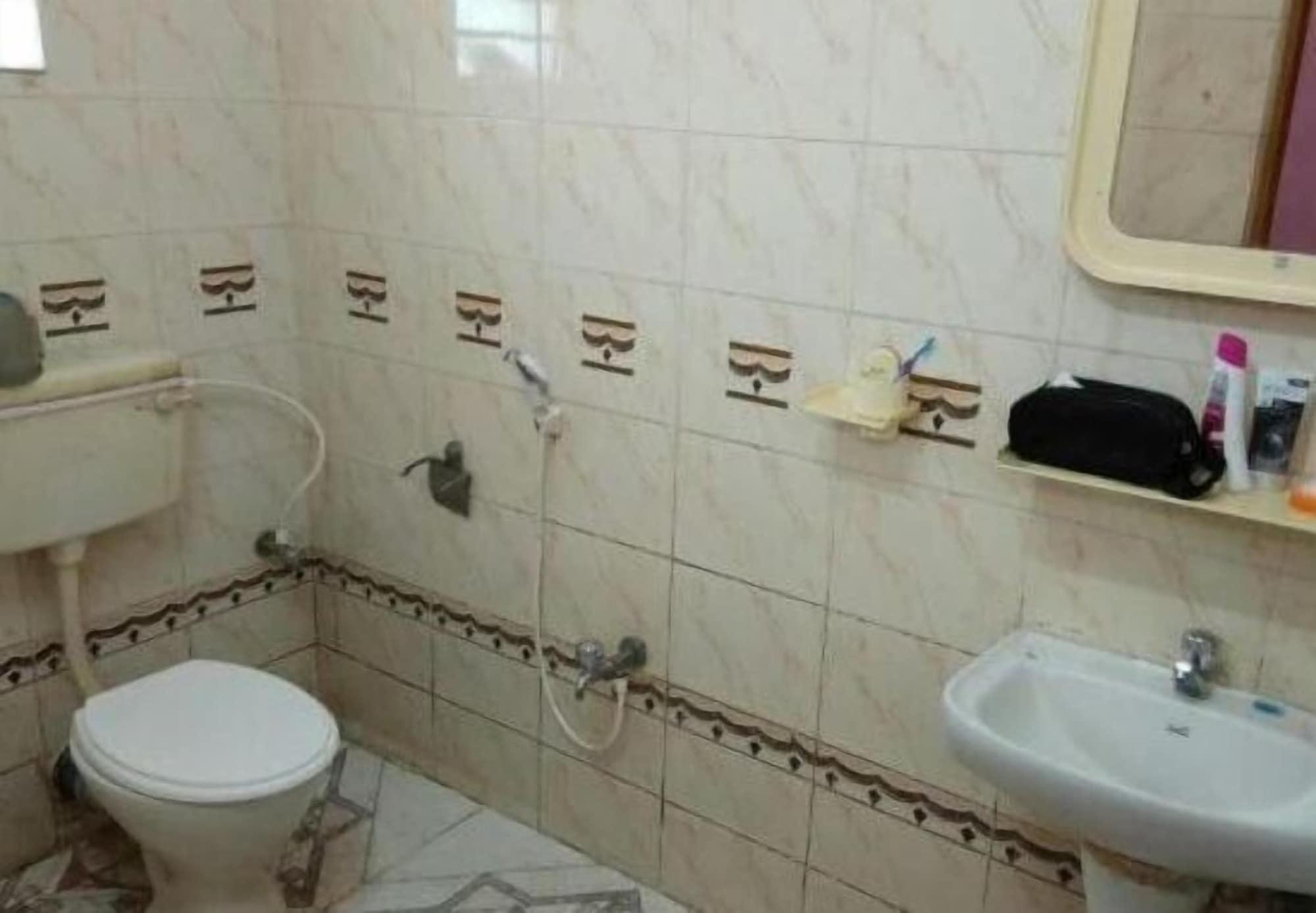 HOTEL SAMBIT ROYALE 21/21