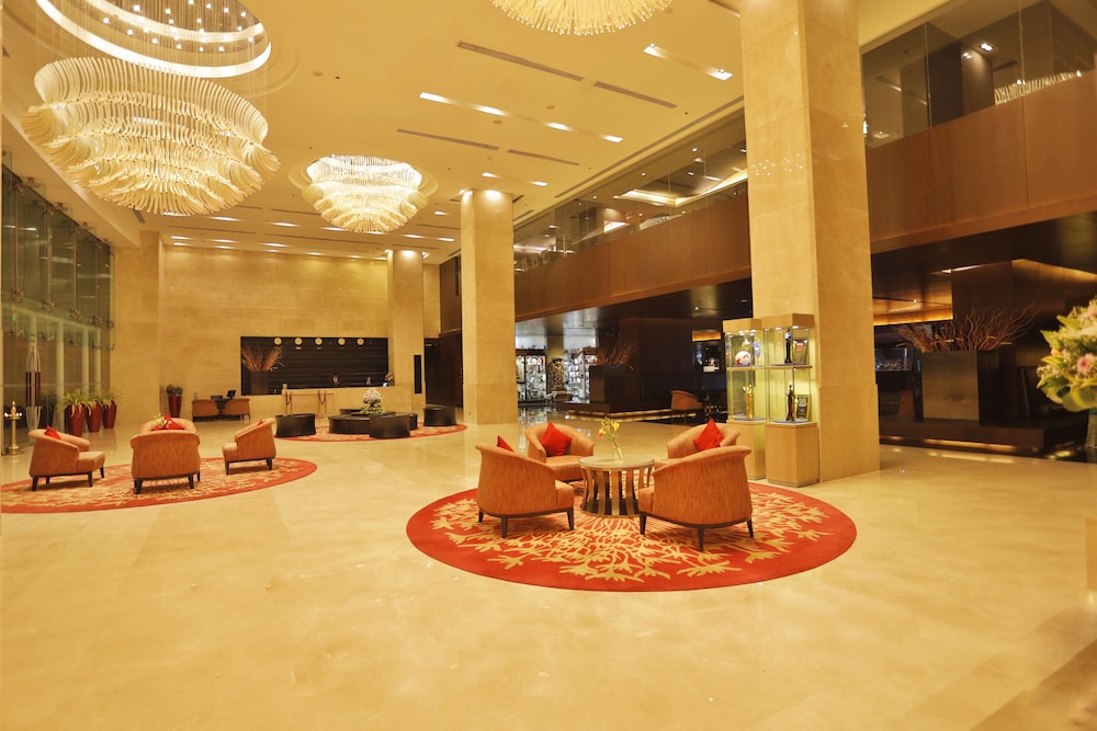 CROWNE PLAZA KOCHI 9/77