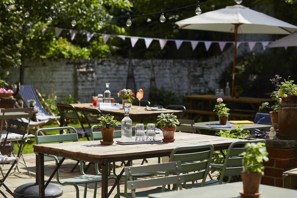Lime Tree Hotel 36/50