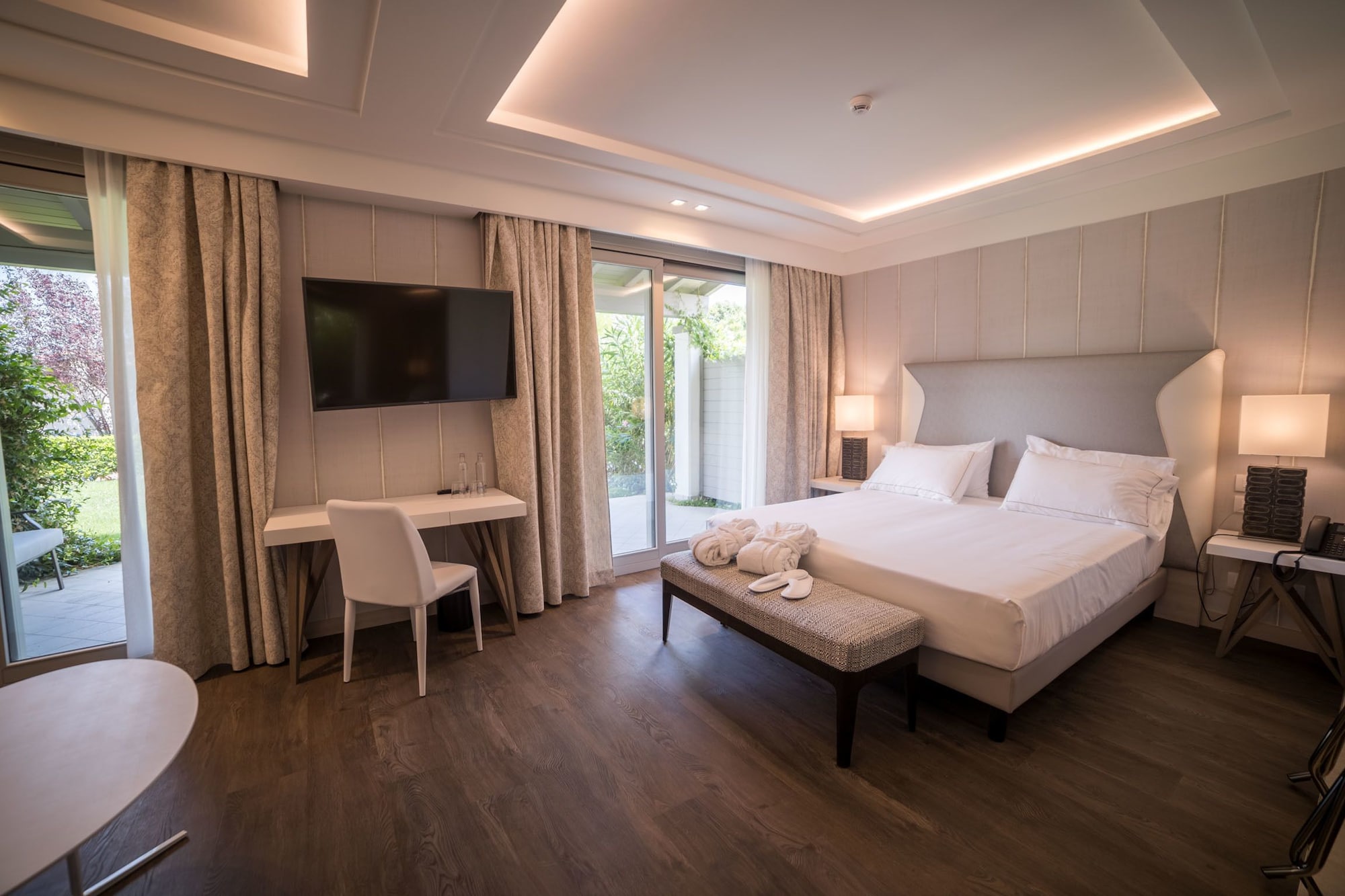 FAMILY SUITE, PARK
