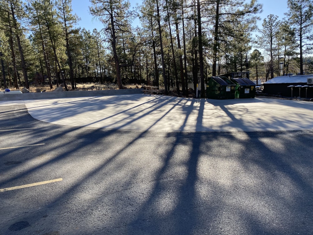 Motel In The Pines 21/41