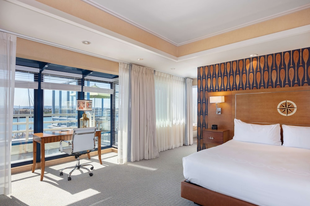 Waterfront Hotel - JDV by Hyatt 17/55