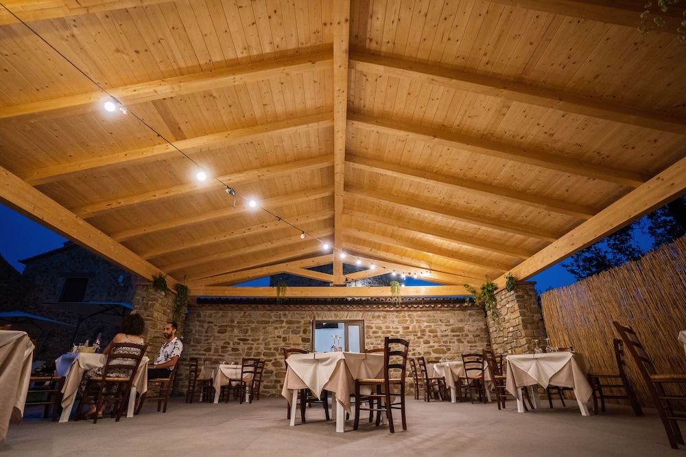 Le Querce Farmhouse 25/48