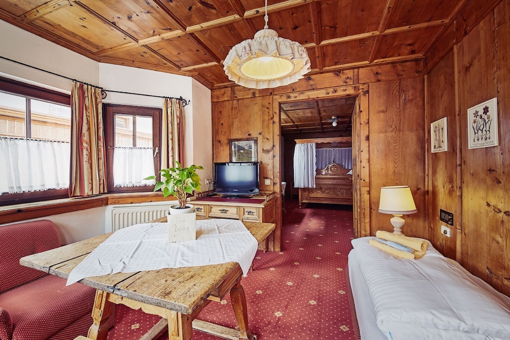 Hotel Gluecksschmiede 41/76