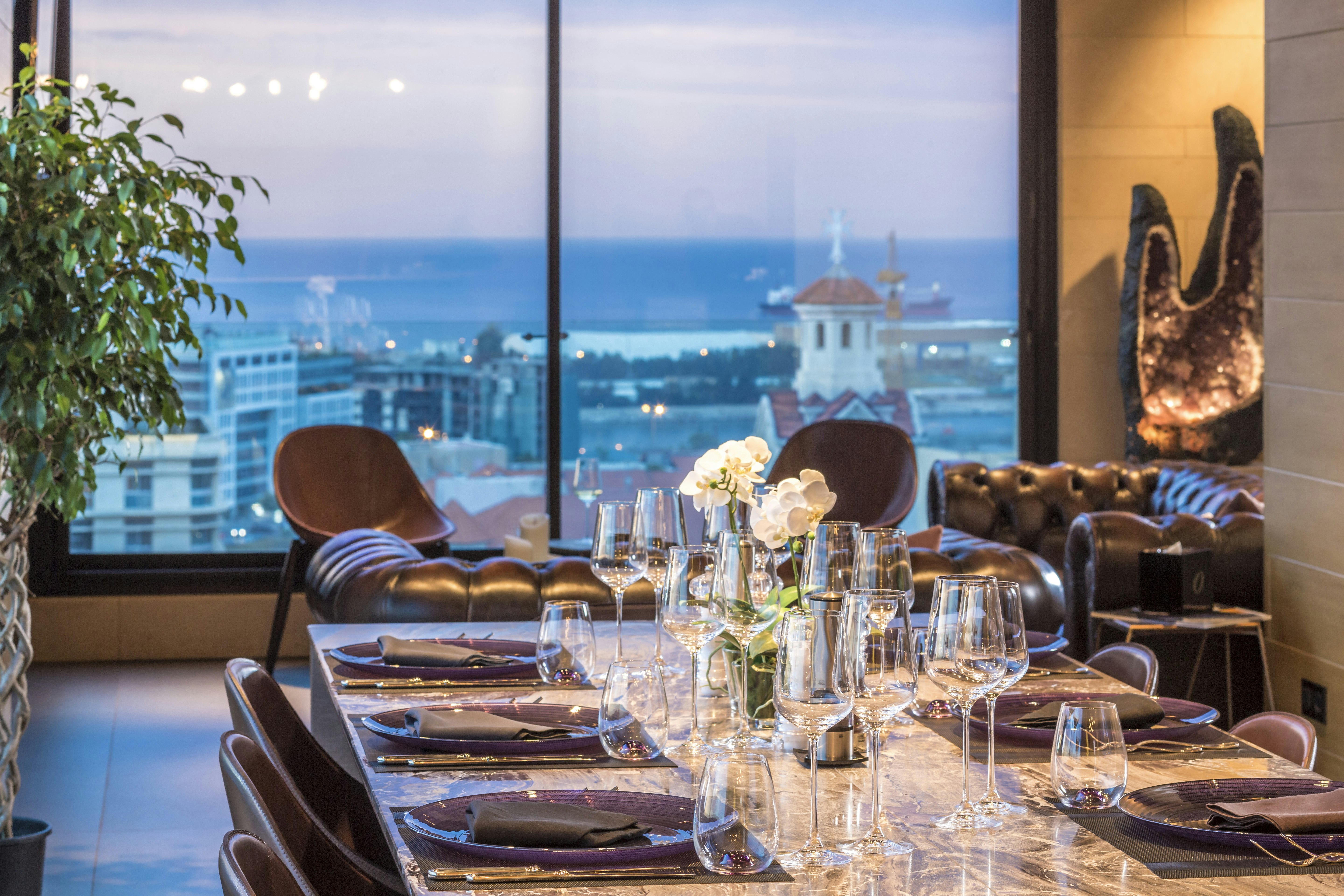 O Monot Luxury Boutique Hotel 53/67