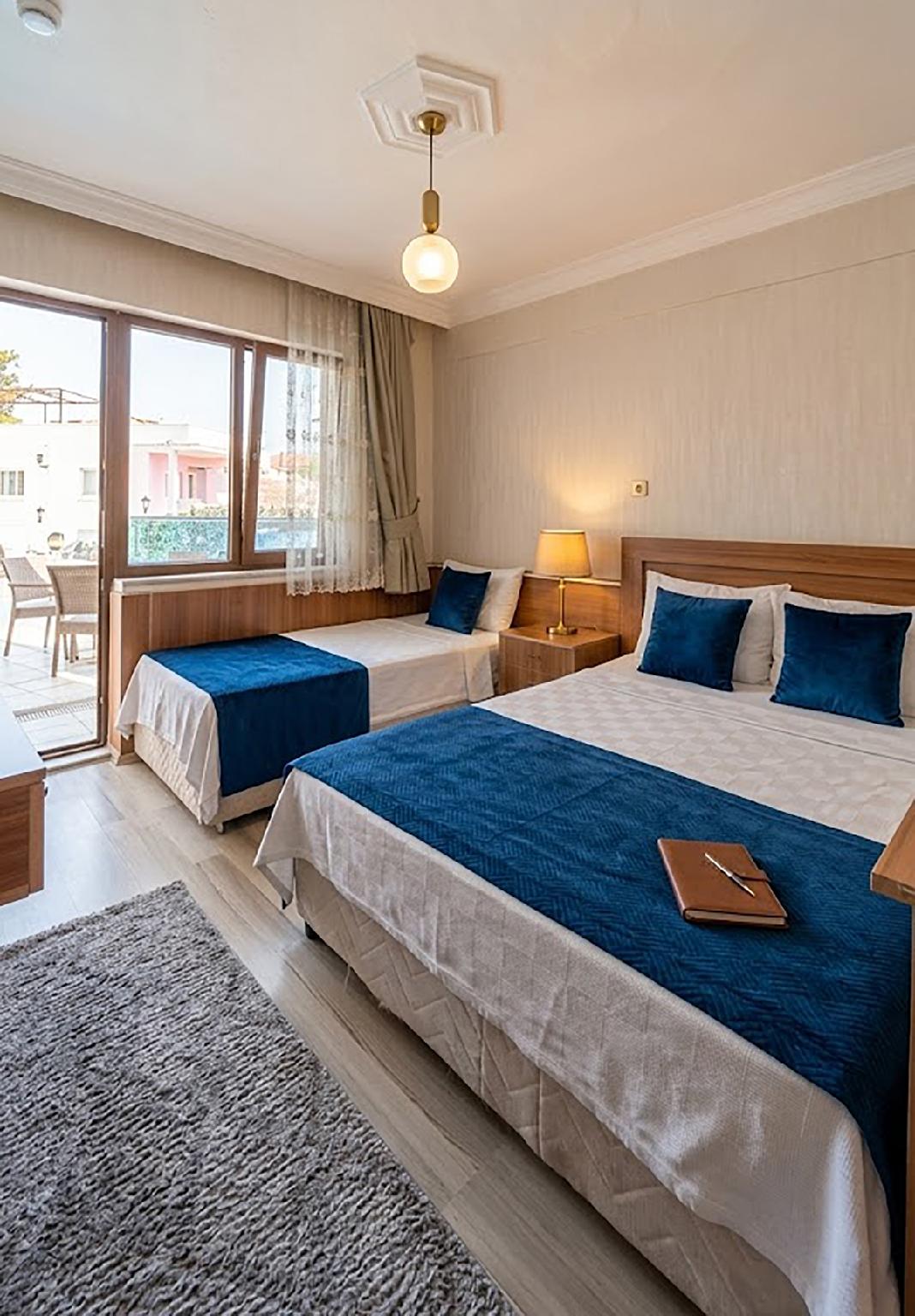 Room, Twin Beds