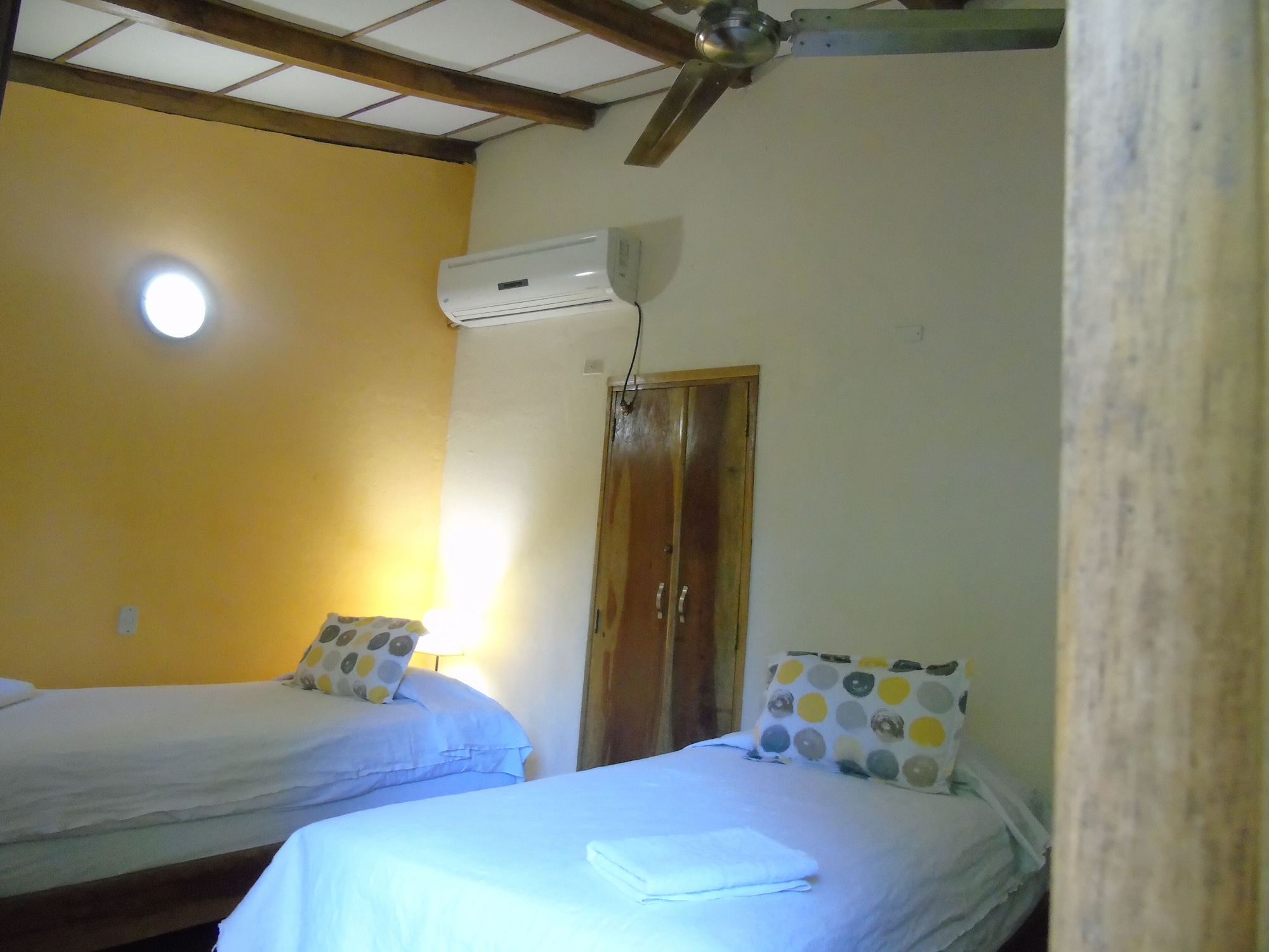 Design, Twin Beds, Garden View, Private Bathroom، CASA BARCELONA HOTEL 4/6