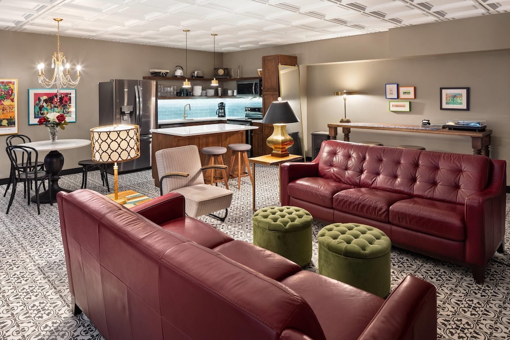 The Highlander Hotel Iowa City, an Ascend Collection Hotel 41/58