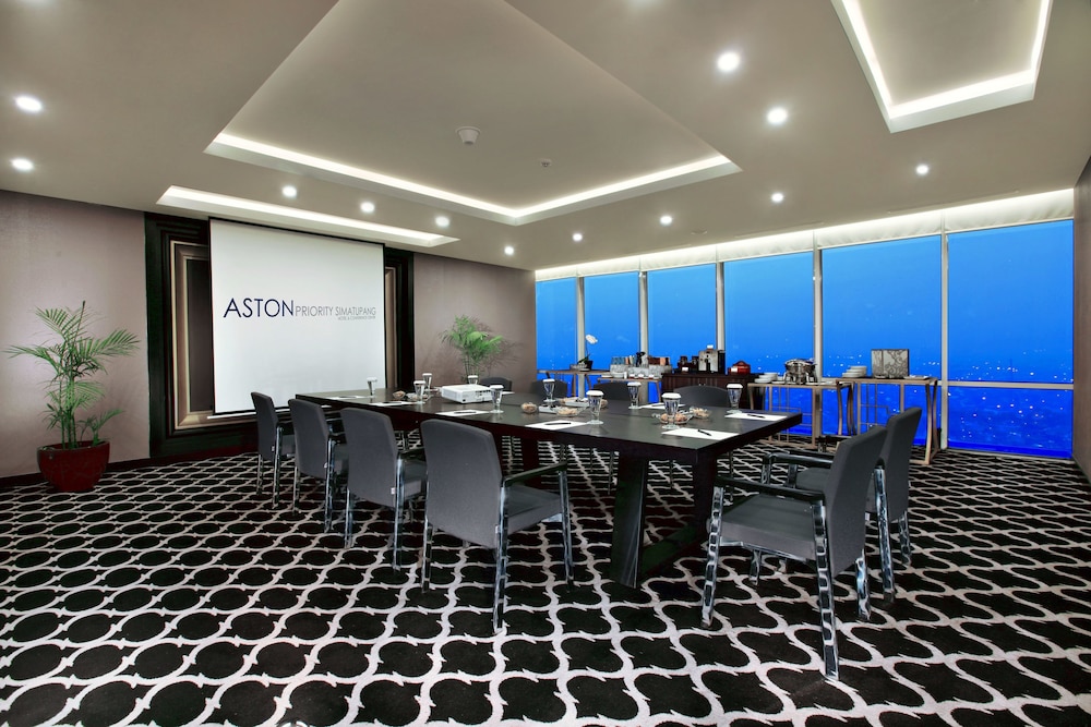 Aston Priority Simatupang Hotel and Conference Center 63/72