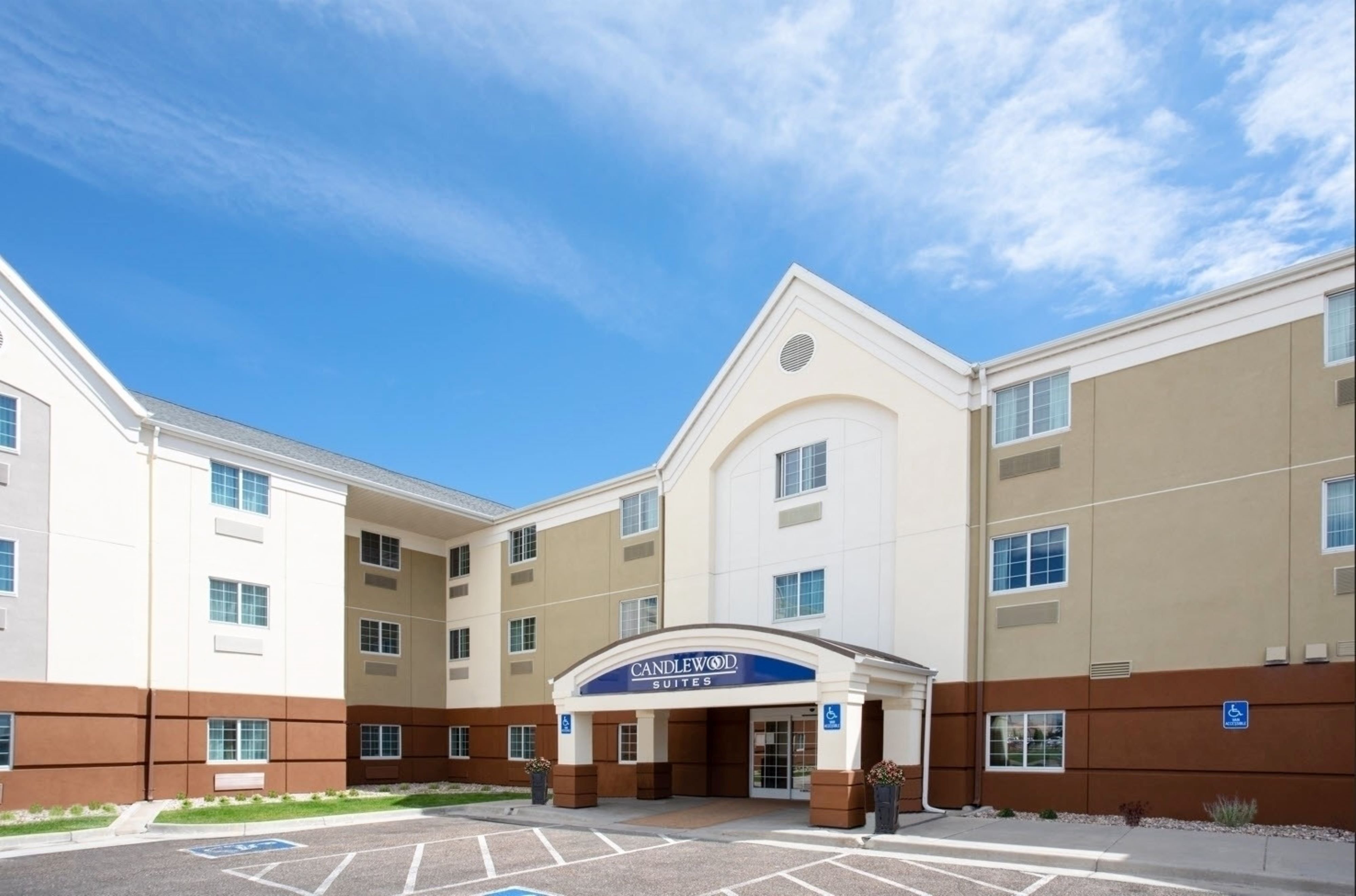 Candlewood Suites Cheyenne 16/17