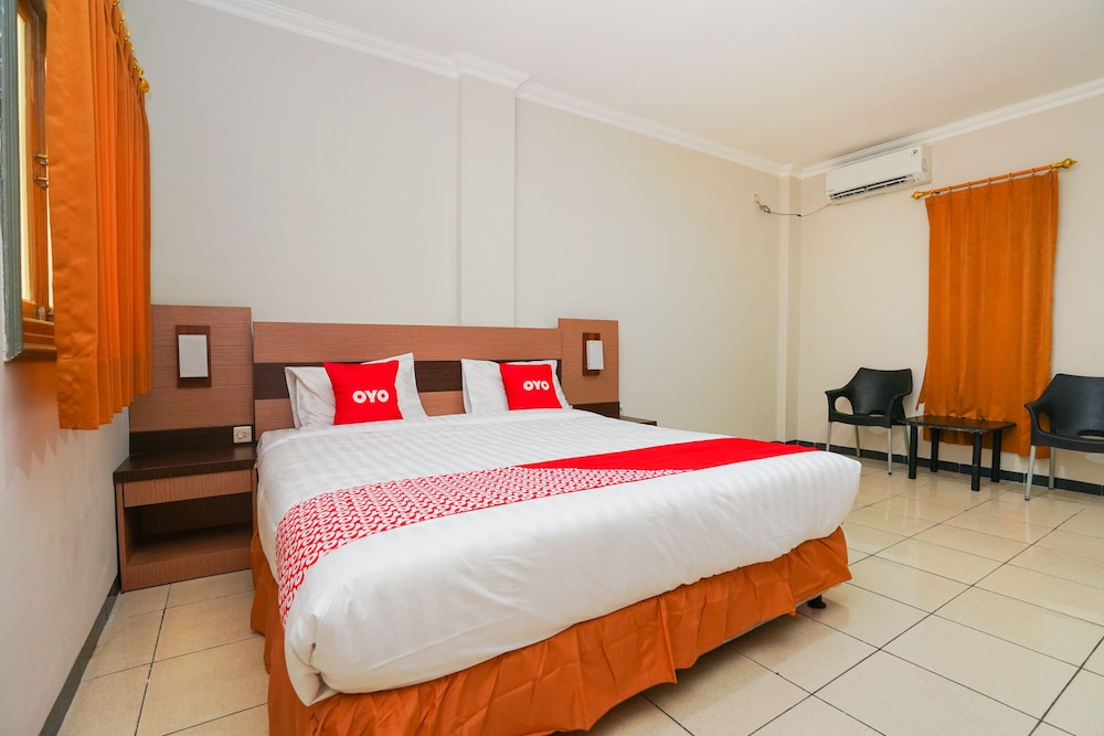 Oyo 2075 Graha Marina 24/54