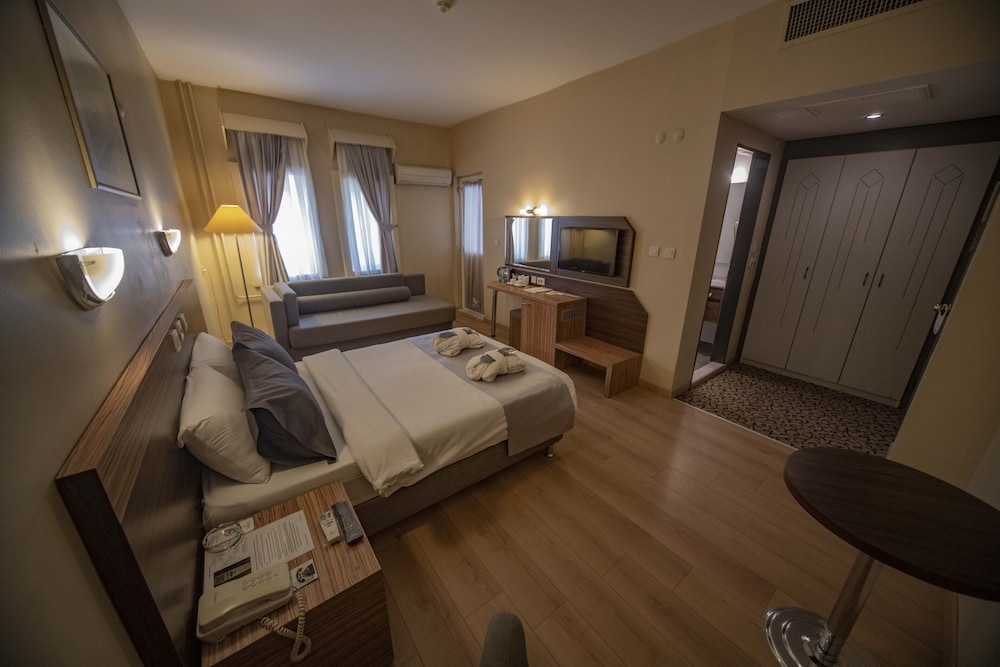 Herakles Thermal Hotel 14/57