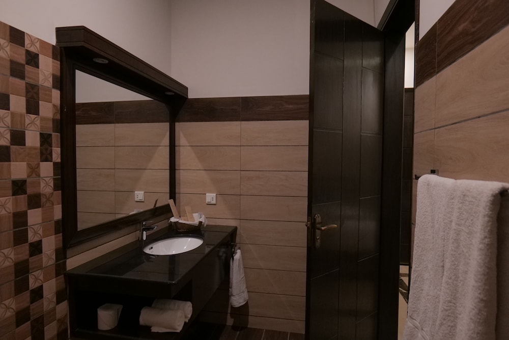 Xefan Hotel and Suites 58/59