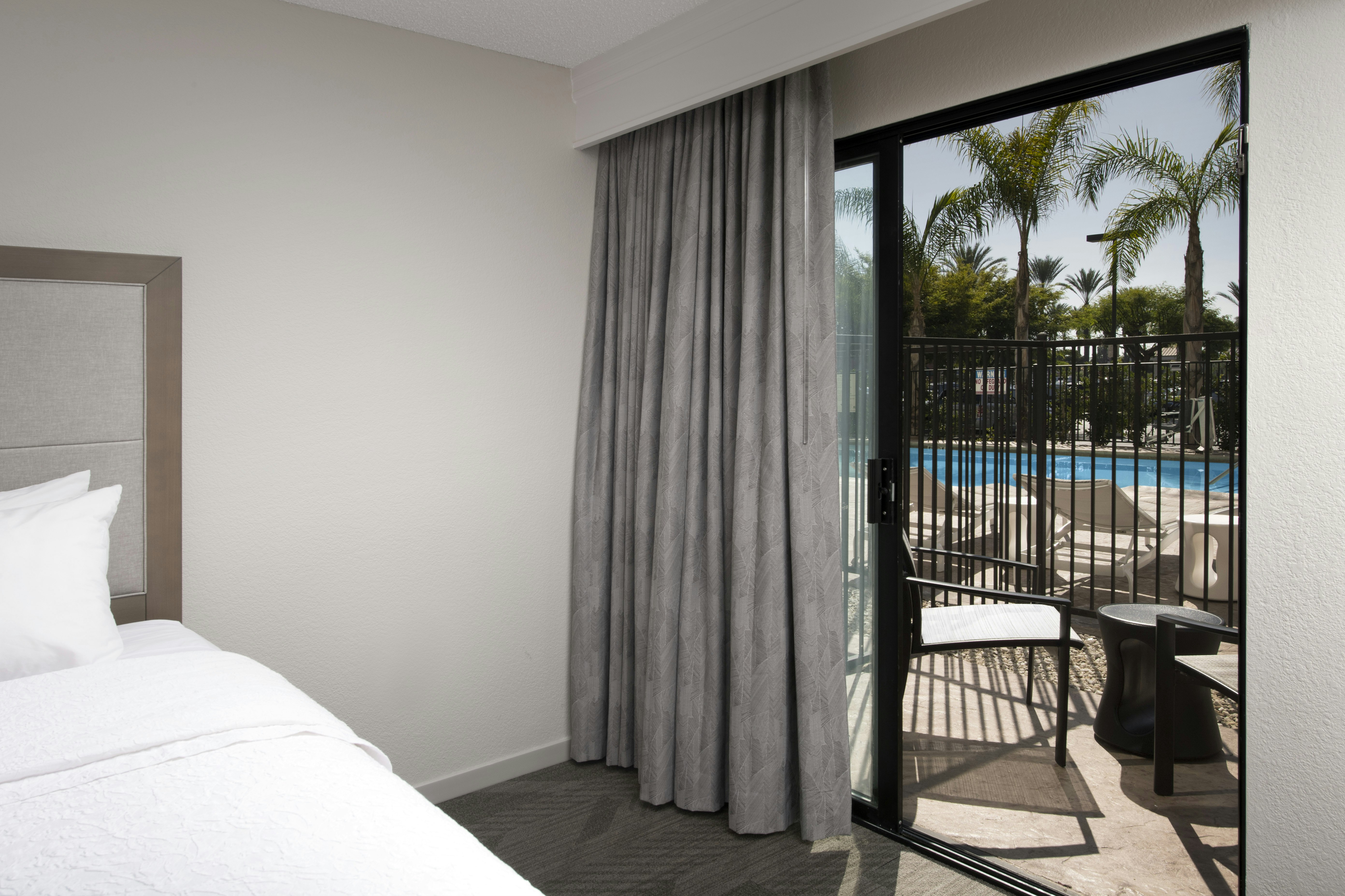 Lanai, 2 Queen Beds, Bathtub