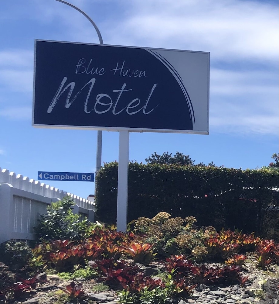 Blue Haven Motel 6/50