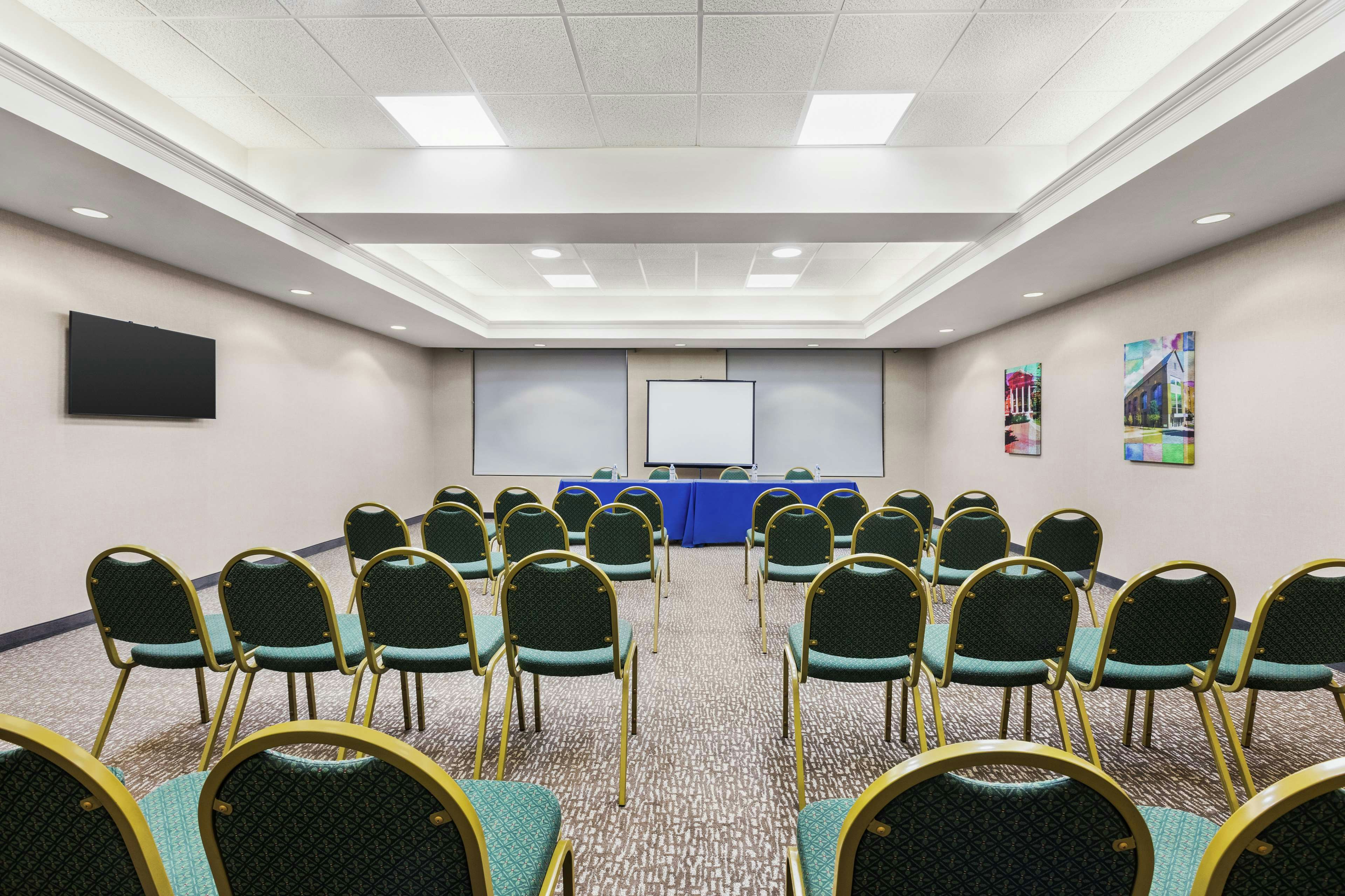 Hampton Inn Quakertown 63/75