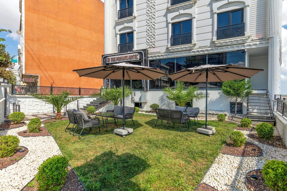 The Private Airport Hotel 42/50